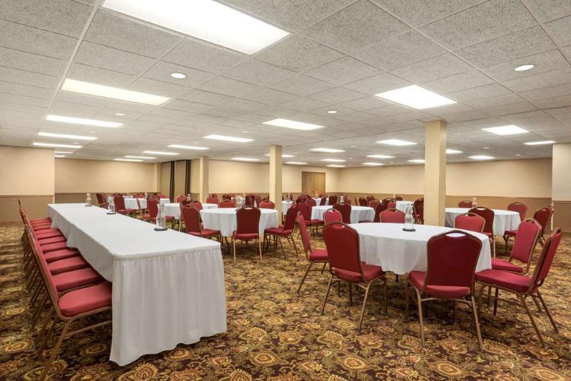 Country Inn & Suites By Radisson, Fargo, Nd Zewnętrze zdjęcie